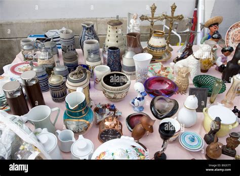 meaning bric a brac.